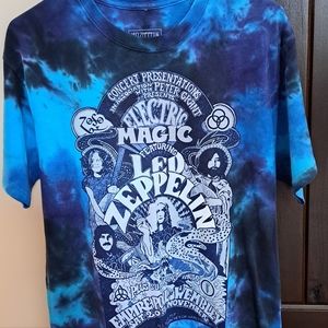 Led Zeppelin tee shirt size medium